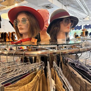 Blue Velvet - Used, Vintage & Consignment Near Me - Austin, Texas