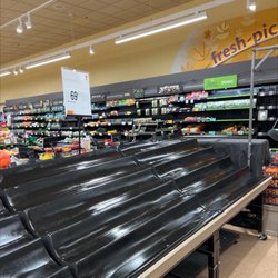 Stop & Shop - No produce?