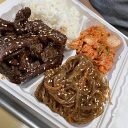 Bulgogi plate with japchae and kimchi Bulgogi plate with japchae and kimchi