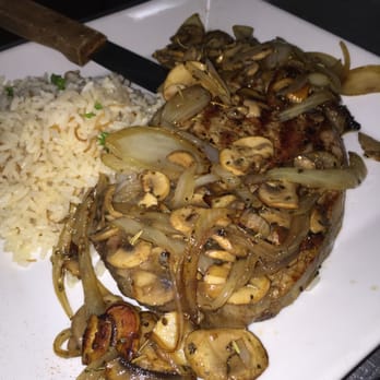 El Basha Restaurant - Steak with Mushrooms and Onions - Middle Eastern Near Me - Worcester, Massachusetts