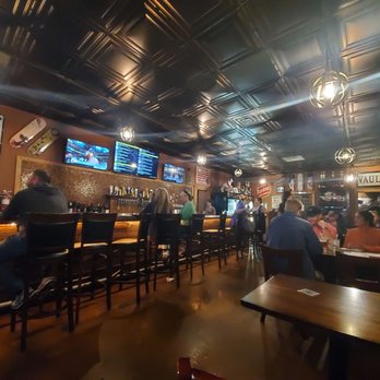 The Stein & Vine - Bars Near Me - Brandon, Florida