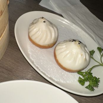 Paradise Dynasty - B3. Pan-fried Kurobuta Pork Dumpling 无锡鲜肉锅贴 - Singaporean Near Me - Costa Mesa, California