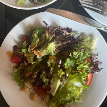 Gervais & Vine - Ensalata G&V - Wine Bars Near Me - Columbia, South Carolina
