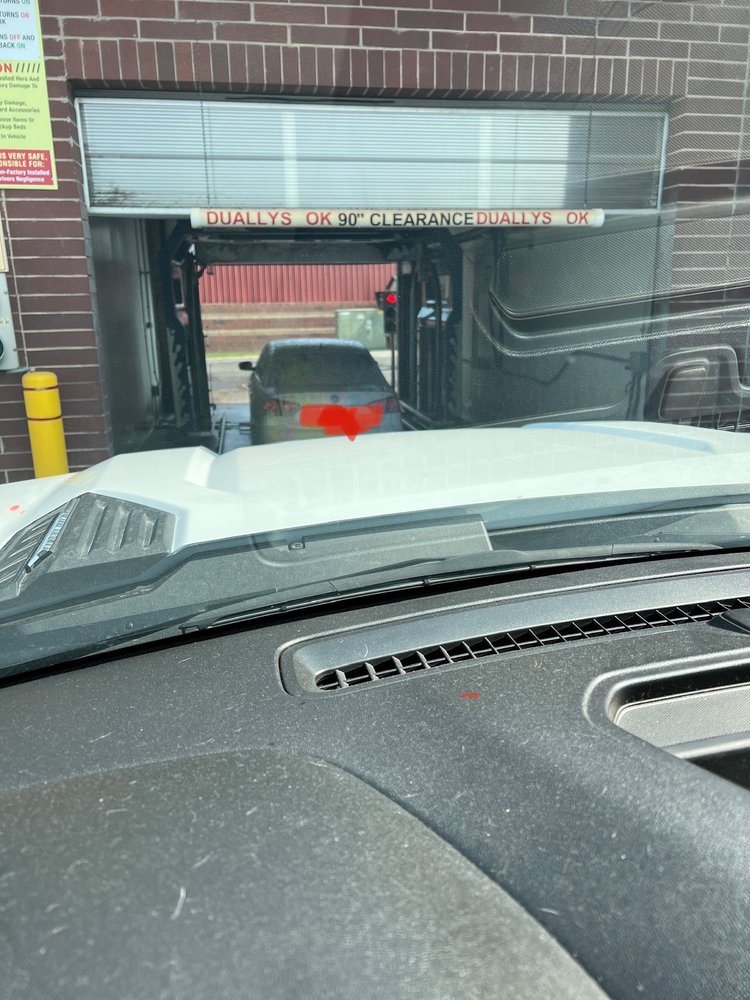 CRYSTAL CLEAR CAR WASH Updated September 2024 11 Photos 12589