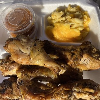 Munchie's BBQ & Subs - Chicken snack!!! Have mercy with Mac & cheese - Barbeque Near Me - Savannah, Georgia Munchie's BBQ & Subs - Chicken snack!!! Have mercy with Mac & cheese - Barbeque Near Me - Savannah, Georgia