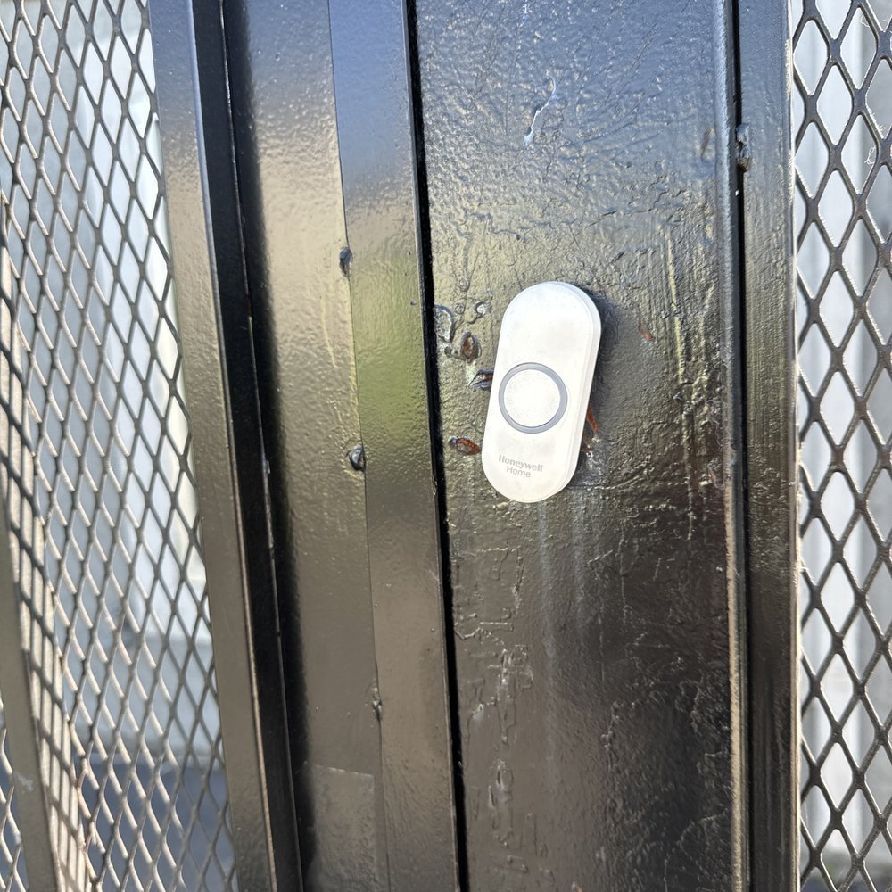 This is their customer service. A doorbell nobody answers. This is their customer service. A doorbell nobody answers.