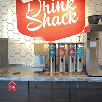 Slim Chickens - A fabulous tea selection with a lemonade kicker! - Chicken Wings Near Me - Centennial, Colorado