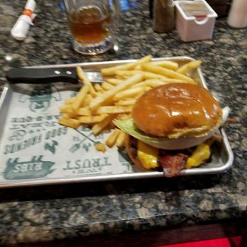 Famous Dave's Bar-B-Que - Ultimate burger - Barbeque Near Me - El Paso, Texas Famous Dave's Bar-B-Que - Ultimate burger - Barbeque Near Me - El Paso, Texas