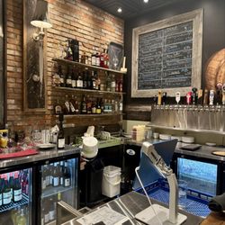 La Brasserie - I sat at the bar