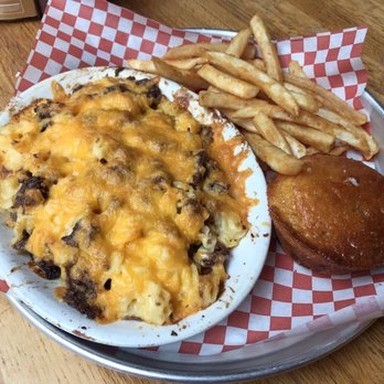 Redsmoke Barbeque - Brisket Mac & Cheese with Fries and Jalapeno Cheddar Corn Muffin - Bars Near Me - Detroit, Michigan Redsmoke Barbeque - Brisket Mac & Cheese with Fries and Jalapeno Cheddar Corn Muffin - Bars Near Me - Detroit, Michigan