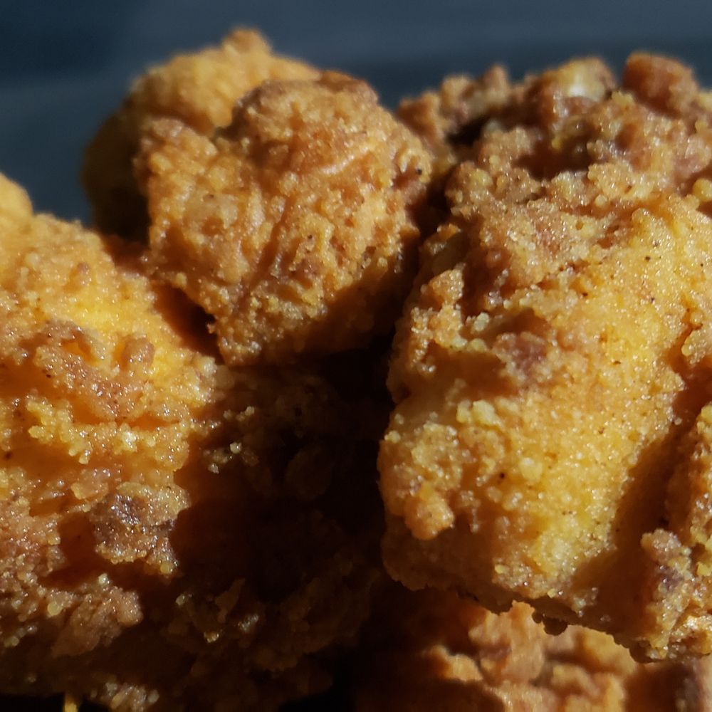 Carl's Jr - Chicken tenders - Burgers Near Me - Pomona, California Carl's Jr - Chicken tenders - Burgers Near Me - Pomona, California