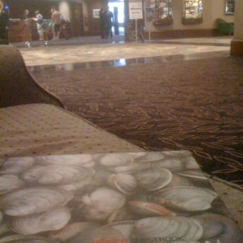 Hyatt Regency Boston - Puttin Down Some Clams in Boston - Hotels Near Me - Boston, Massachusetts