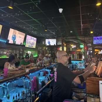 Flanigan's - West Palm Beach - Inside bar - Seafood Near Me - West Palm Beach, Florida Flanigan's - West Palm Beach - Inside bar - Seafood Near Me - West Palm Beach, Florida
