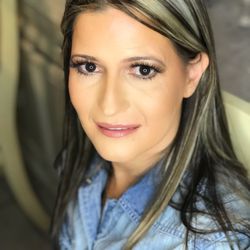 Whitney Thomas Beauty - Natural look