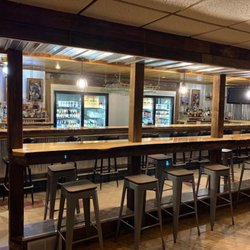 JS Supper Club and Catering - The new decor and bar.
