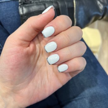 Deja Vu Nail Spa - Nail Salons Near Me - Sebastopol, California