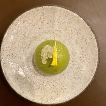 Senia - Cocktail Bars Near Me - Honolulu, Hawaii