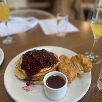 The Peach - Pancakes &  chicken - Breakfast & Brunch Near Me - Oakland, California