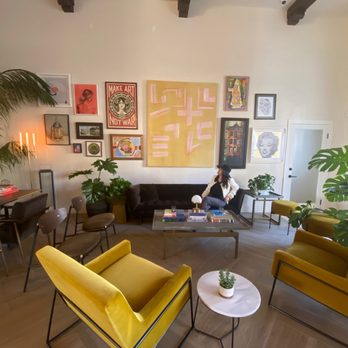 Larsen - Hotel seating area - Cocktail Bars Near Me - Laguna Beach, California