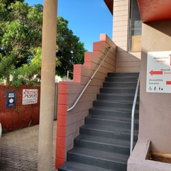 OrthoSport Hawaii - Entrance to the left.