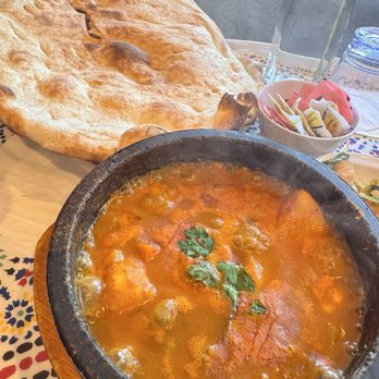 Bab Al-Yemen Boston - Mushakal Khothar-Veg stew And traditional tandoor bread - Arabic Near Me - Boston, Massachusetts Bab Al-Yemen Boston - Mushakal Khothar-Veg stew And traditional tandoor bread - Arabic Near Me - Boston, Massachusetts