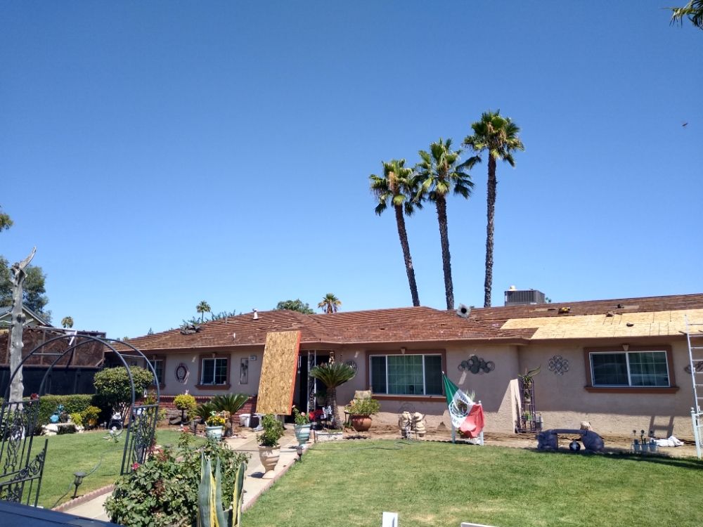 Slide of Garcia's Kingdom Roofing