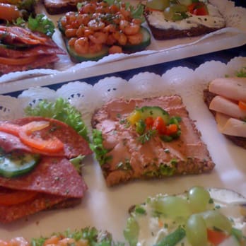 Leon's Backhaus - Bakeries Near Me - Munich, BY Leon's Backhaus - Bakeries Near Me - Munich, BY