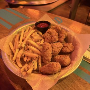 Lucky Strike Alameda - Lemon pepper boneless wings and fries - Venues & Event Spaces Near Me - Alameda, California Lucky Strike Alameda - Lemon pepper boneless wings and fries - Venues & Event Spaces Near Me - Alameda, California