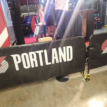 Moda Center - Stadiums & Arenas Near Me - Portland, Oregon Moda Center - Stadiums & Arenas Near Me - Portland, Oregon