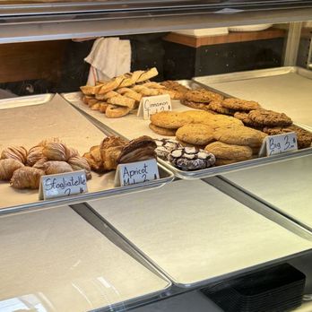 Colangelo's Bakery - Empty cases - Bakeries Near Me - Pittsburgh, Pennsylvania