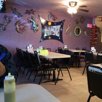 Curve Drive Inn - Colorful, and relaxing. - Breakfast & Brunch Near Me - San Antonio, Texas Curve Drive Inn - Colorful, and relaxing. - Breakfast & Brunch Near Me - San Antonio, Texas