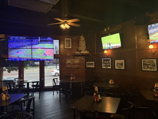 McShane's Irish Pub & Whiskey Bar by null