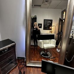 The Blonde Salon - Inside. After.
