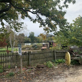 Race Farm - Lake - Fruits & Veggies Near Me - Blairstown, New Jersey Race Farm - Lake - Fruits & Veggies Near Me - Blairstown, New Jersey