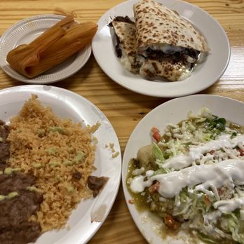 Chile Verde - A delicious authentic mexican meal. - Mexican Near Me - St. Petersburg, Florida