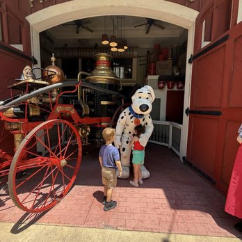 Silver Dollar City - Meeting lucky in fire district - Campgrounds Near Me - Branson, Missouri Silver Dollar City - Meeting lucky in fire district - Campgrounds Near Me - Branson, Missouri
