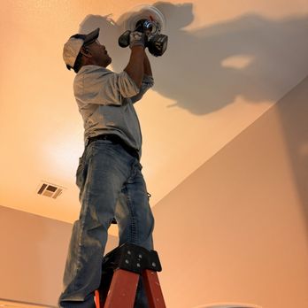 Got Power - Jorge high ceiling - Electricians Near Me - Las Vegas, Nevada Got Power - Jorge high ceiling - Electricians Near Me - Las Vegas, Nevada