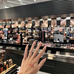 MAC Cosmetics