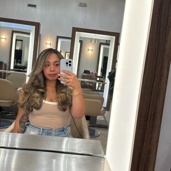 Cosmic Beauty - Salon - Nail Salons Near Me - Kapolei, Hawaii