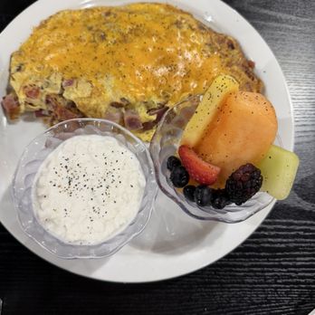 Bitzy’s Kitchen - The HOBO Omelette. 10/10!!! Best omelette We have had in YEARS! - Breakfast & Brunch Near Me - Westminster, California