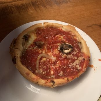 Giordano's - Pizza Near Me - Chicago, Illinois