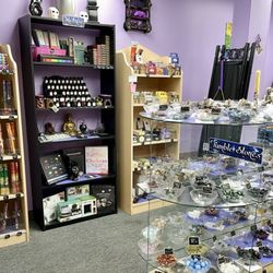 Sunflowers & Skulls Apothecary - Crystals, stones, incense, and more