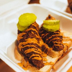1AM Hot Chicken - Don't forget the pickles