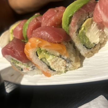 Hikari Sushi - Sushi Bars Near Me - Montrose, California
