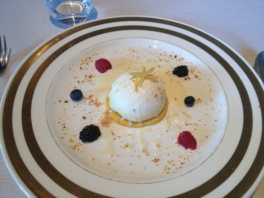 Alessandro Mecca Al Castello di Grinzane Cavour by null