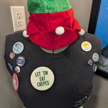 Rachel's Cafe & Creperie - Entrance Christmas elf - Creperies Near Me - Lancaster, Pennsylvania