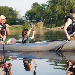 Monee Reservoir Visitor Center - Family canoeing at Monee Reservoir. Photo by Alan Bulava.