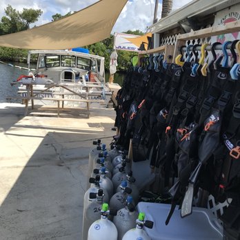 Island Ventures Diving - Gear and Tanks outside shop - Diving Near Me - Key Largo, Florida Island Ventures Diving - Gear and Tanks outside shop - Diving Near Me - Key Largo, Florida