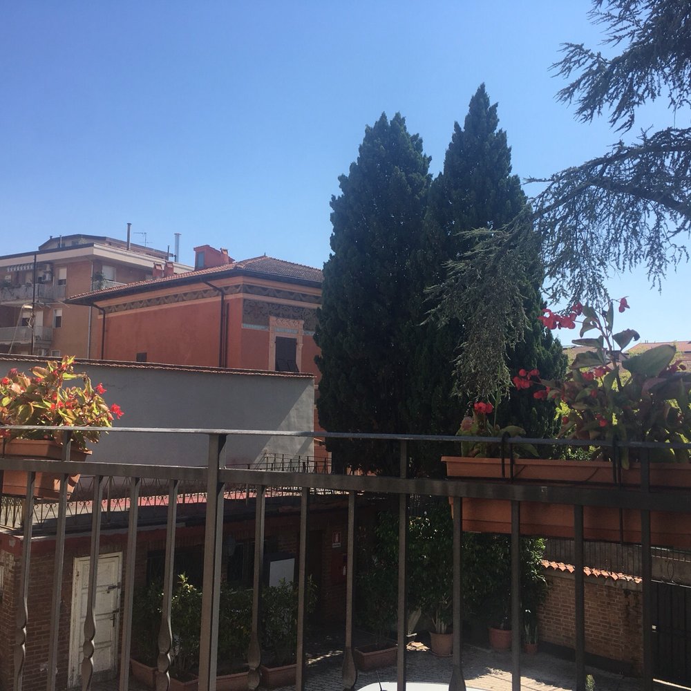 Convertible Car Rental Pisa | KAYAK, image size:1000x1000