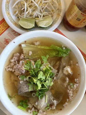 New Phnom Penh Restaurant by null